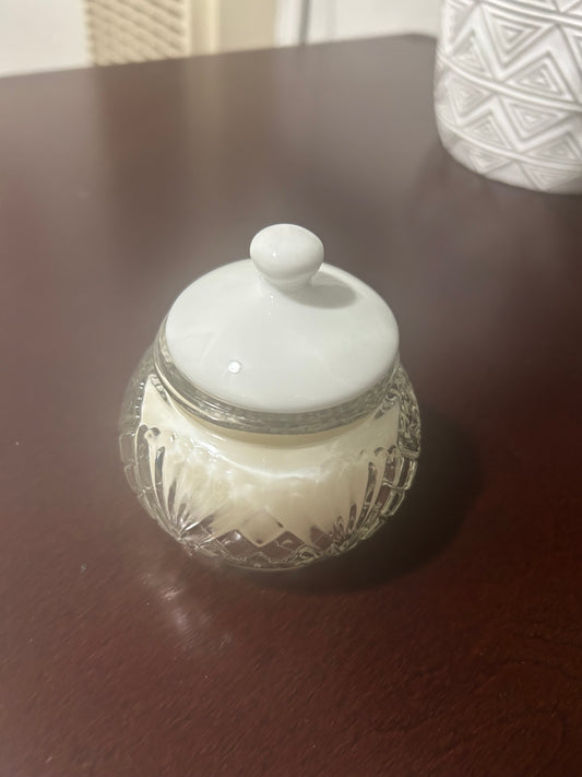 Clear glass white lid