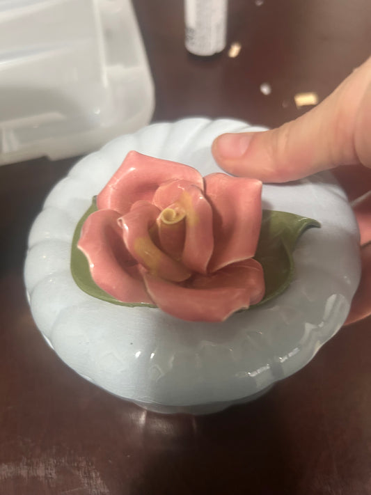 Ceramic rose candle